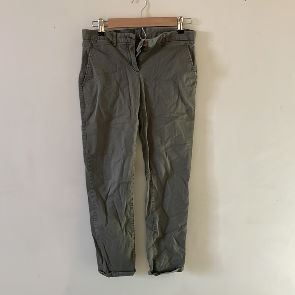Gap Women’s Olive Green Chinos